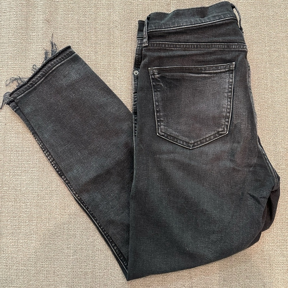 GAP Women's Charcoal Straight Leg Jeans